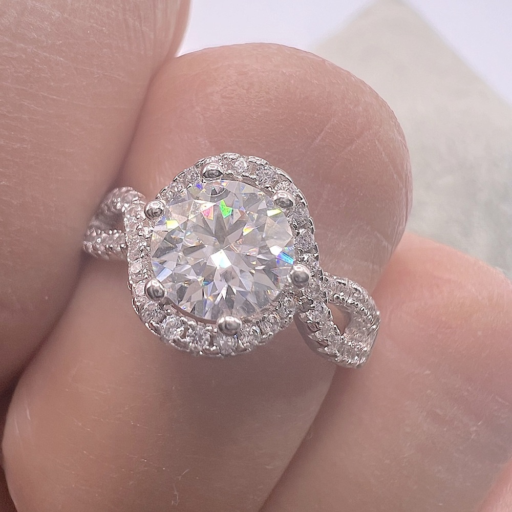 Twist Halo 1 carat center stone Engagement Ring - Picture 5 of 6